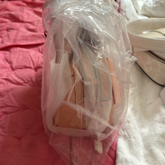 NWTO Coach authentic 79946 faded blush cross grain leather Rowan satchel - Picture 5 of 11